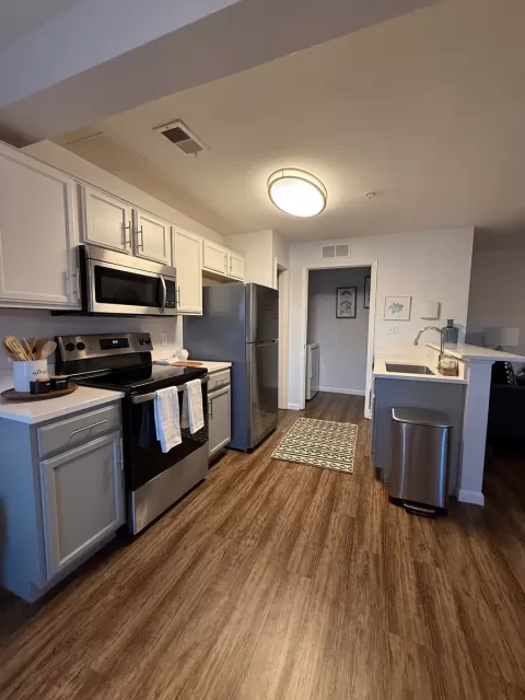Apartment Gallery - 17